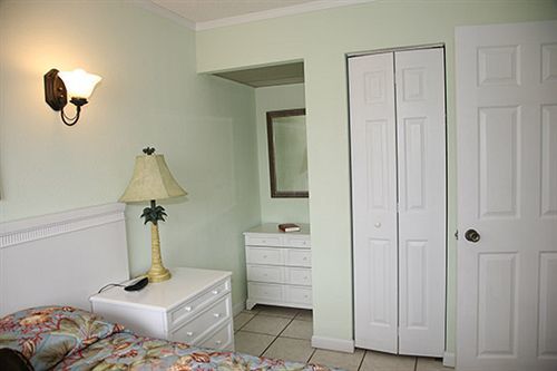 Traders Inn Beach Club Ormond Beach Extérieur photo