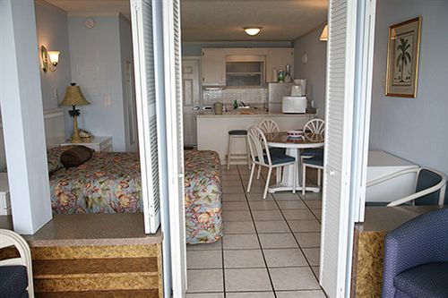 Traders Inn Beach Club Ormond Beach Extérieur photo