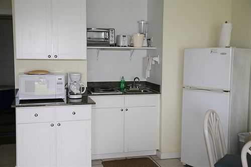 Traders Inn Beach Club Ormond Beach Extérieur photo
